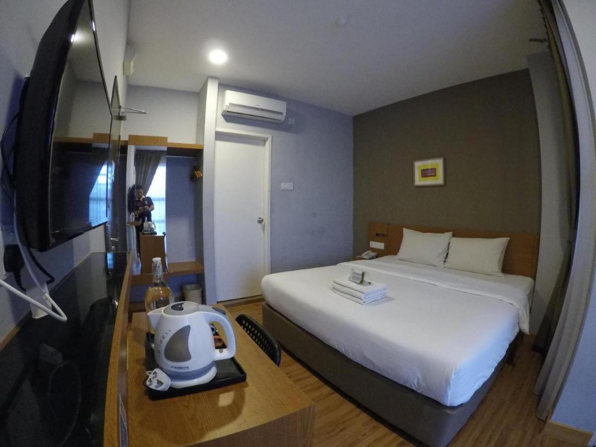 Golden Leaf Boutique Hotel Nusa Idaman Formerly Known As Ariana Hotel Johor Bahru Exteriör bild