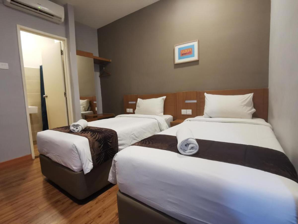 Golden Leaf Boutique Hotel Nusa Idaman Formerly Known As Ariana Hotel Johor Bahru Exteriör bild