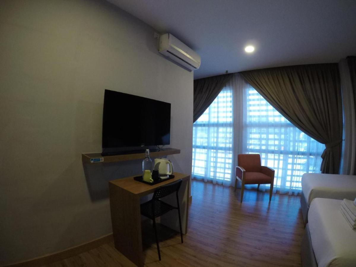 Golden Leaf Boutique Hotel Nusa Idaman Formerly Known As Ariana Hotel Johor Bahru Exteriör bild