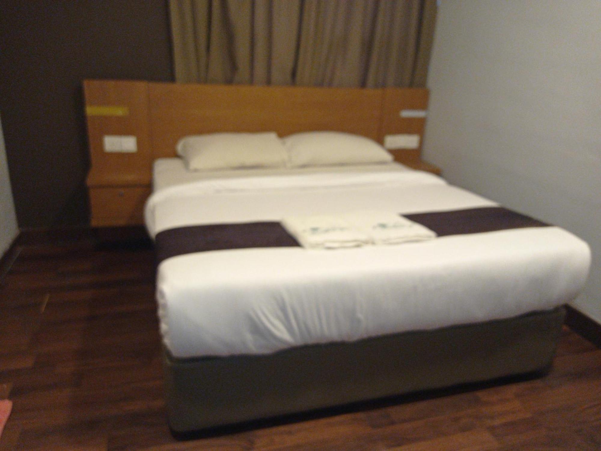 Golden Leaf Boutique Hotel Nusa Idaman Formerly Known As Ariana Hotel Johor Bahru Exteriör bild
