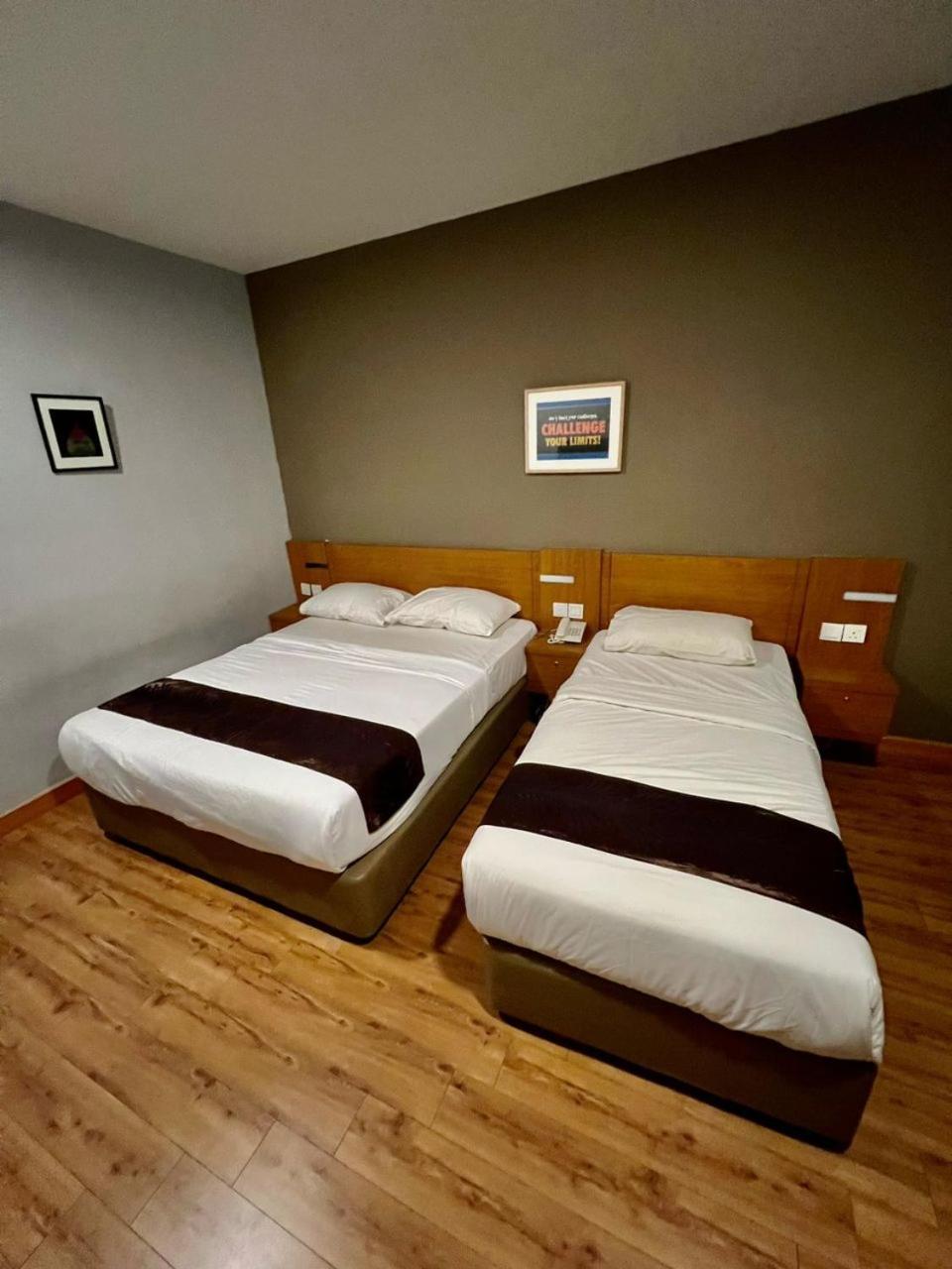 Golden Leaf Boutique Hotel Nusa Idaman Formerly Known As Ariana Hotel Johor Bahru Exteriör bild