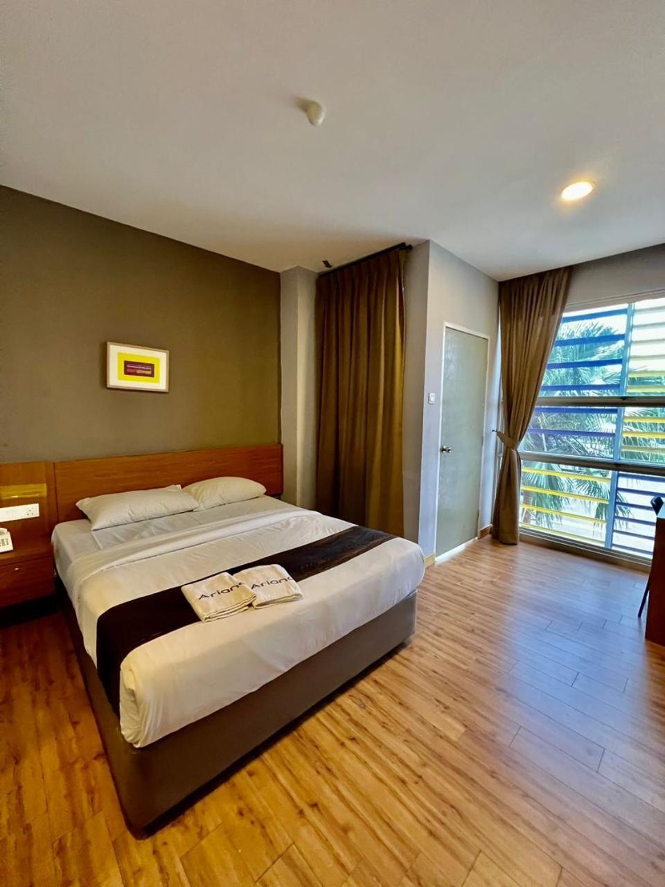 Golden Leaf Boutique Hotel Nusa Idaman Formerly Known As Ariana Hotel Johor Bahru Exteriör bild